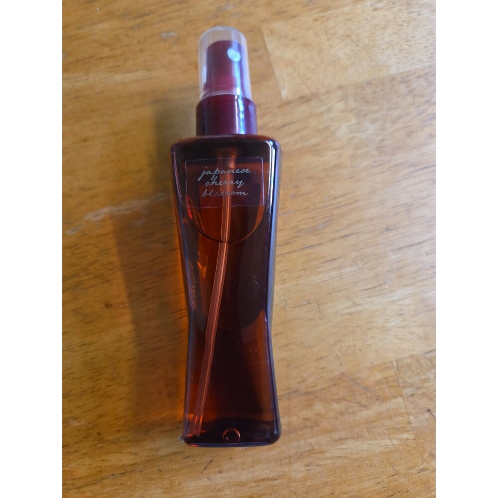 Vintage Bath & Bodyworks Japanese Cherry Blossom 3 oz 88 ML Spray